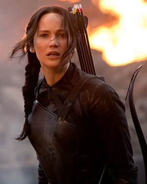 8 New Photos from THE HUNGER GAMES: MOCKINGJAY - PART 1