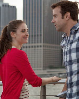 Alison Brie and Jason Sudeikis Fall For Each Other in SLEEPING WITH OTHER PEOPLE Trailer