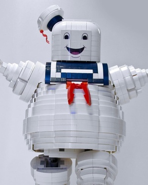 Amazing GHOSTBUSTERS Stay Puft LEGO Set