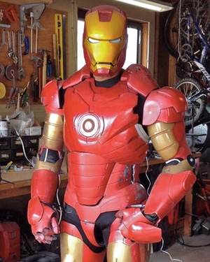 Amazing Wearable IRON MAN Animatronic Suit!