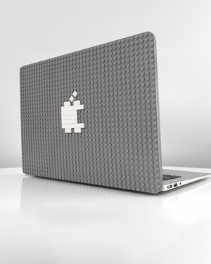 BRIK CASE: Attach LEGO to your MacBook Pro or MacBook Air