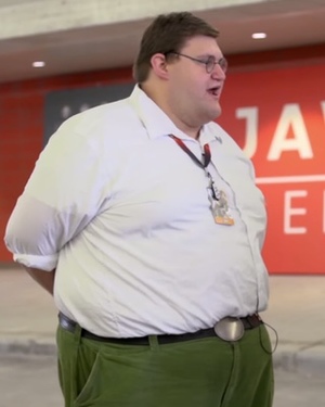 Comical Peter Griffin Cosplayer Does Spot-On Impersonation at NYCC