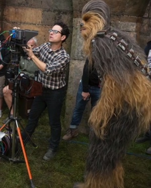 Cool Behind-the-Scenes Photos from STAR WARS: THE FORCE AWAKENS