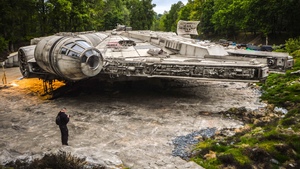 Detailed Set Photos of The Millennium Falcon From STAR WARS: EPISODE VIII