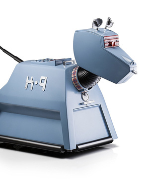 DOCTOR WHO: Smartphone Controlled K-9 Replica