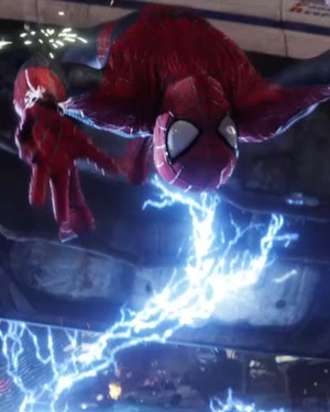 Electro Attacks Spidey in Clip from THE AMAZING SPIDER-MAN 2