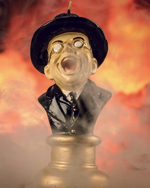 Face-Melting RAIDERS OF THE LOST ARK Candle