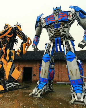 Father and Son Build Giant TRANSFORMERS Out of Used Car Parts