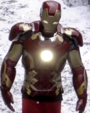 First Look at Iron Man on the Set of AVENGERS: AGE OF ULTRON
