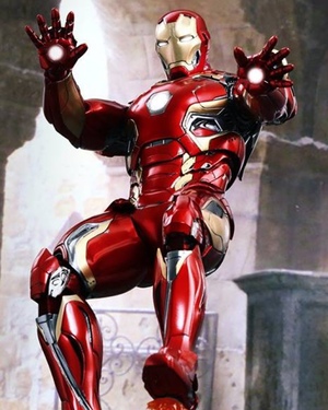 Hot Toys AVENGERS: AGE OF ULTRON Iron Man Mark XLV Action Figure