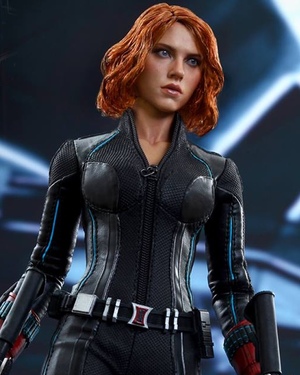 Hot Toys Black Widow Action Figure from AVENGERS: AGE OF ULTRON