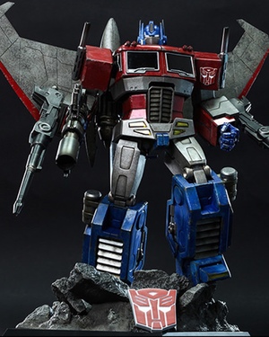 Hot Toys TRANSFORMERS Optimus Prime (Starscream Version) Action Figure