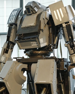 Japan Accepts USA's Giant Robot Duel Challenge!