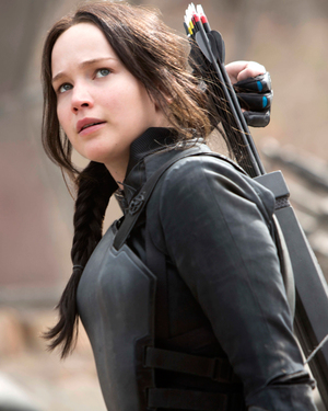 Katniss Leads a Revolution Against Jon Snow in THE HUNGER GAME OF THRONES Mash-Up Trailer