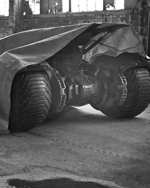 New Photos of the Badass Looking Batmobile from BATMAN V SUPERMAN