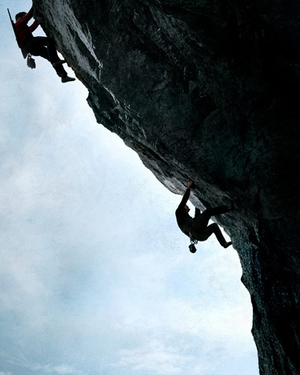 Newest POINT BREAK Trailer: This Movie Looks...Kind of Fun?