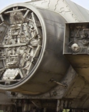 Official Close-Up Video of the Millennium Falcon in STAR WARS: EPISODE VII