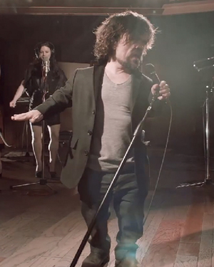 Peter Dinklage Sings About GAME OF THRONES, Drops The Mic Like A Boss