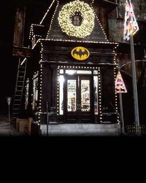 Photos of a Batman Gift Shop Cut from BATMAN RETURNS