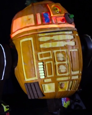 Remote Control R2-D2 Jack o' Lantern