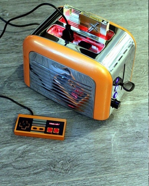 Retro Toaster Turned into a Working Nintendo Console