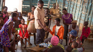 Review: In QUEEN OF KATWE, Chess is a Metaphor For Life