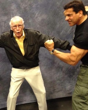Stan Lee Breaks Up Hulk Vs. Thor Fight