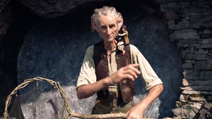 Steven Spielberg on Making THE BFG a Magical Moviegoing Experience