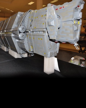 Super Cool HALO Spacecraft Is Made out of $7,000 Worth of LEGO