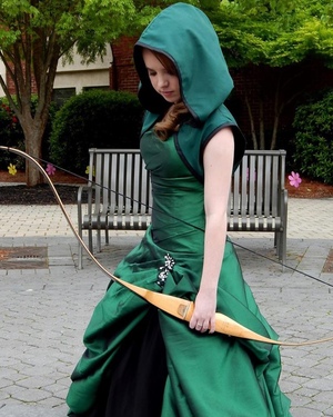 Teenage Geek Girl Attends Prom in ARROW Inspired Dress