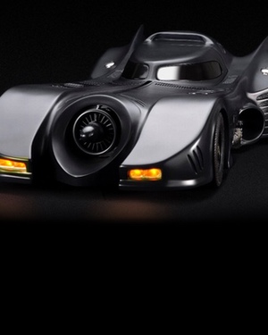 Tim Burton's BATMAN Batmobile Model with Pop-Up Machine Guns
