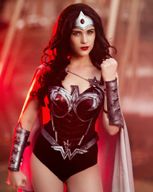 Wonder Woman — 2014 Best of Cosplay Collection