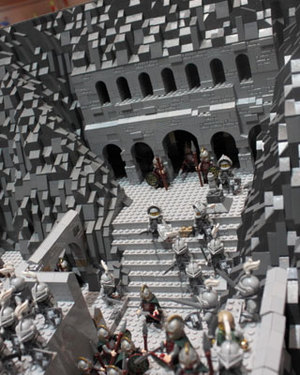 Epic 150,000 LEGO Brick LORD OF THE RINGS Helm's Deep Battle Scene