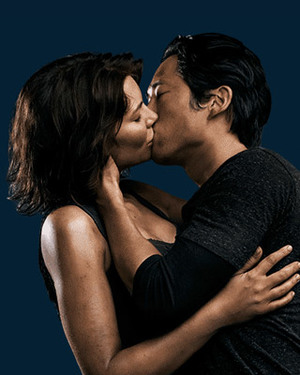 New WALKING DEAD Photo - Glenn and Maggie Share a Kiss