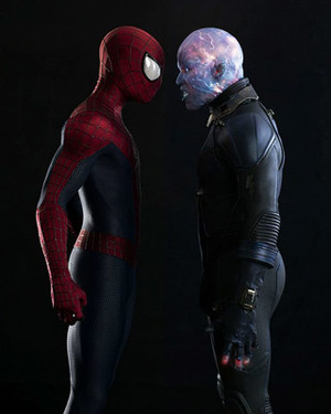 AMAZING SPIDER-MAN 2 - Full Body Shots of Spidey and Electro