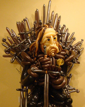 Impressive GAME OF THRONES Balloon Sculpture