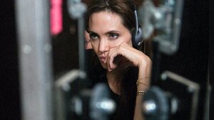 Angelina Jolie Set To Direct UNREASONABLE BEHAVIOR Based on Legendary War Photographer Don McCullin