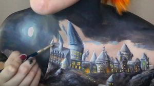 Artist Paints a Stunning HARRY POTTER Mural Across Her Chest