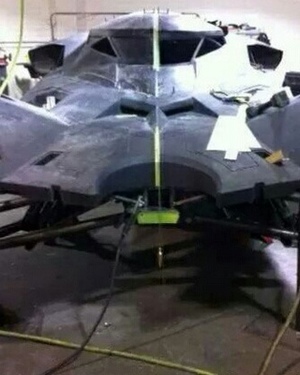 BATMAN VS. SUPERMAN - Photo of New Batmobile Under Construction