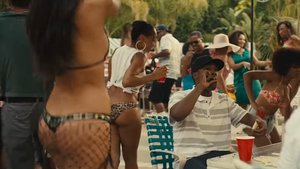 Behind The Scenes Footage Shows How STRAIGHT OUTTA COMPTON's Pool Scene Was Shot