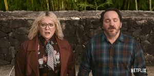 Ben Falcone and Melissa McCarthy Star in Trailer for Netflix Comedy Series GOD'S FAVORITE IDIOT