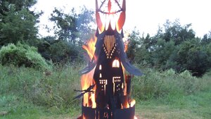 Check Out This LORD OF THE RINGS Inspired Eye of Sauron Fire Pit