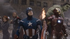 Chris Hemsworth Reflects on Filming THE AVENGERS Iconic Team-Up Scene: “It Didn’t Feel Iconic”