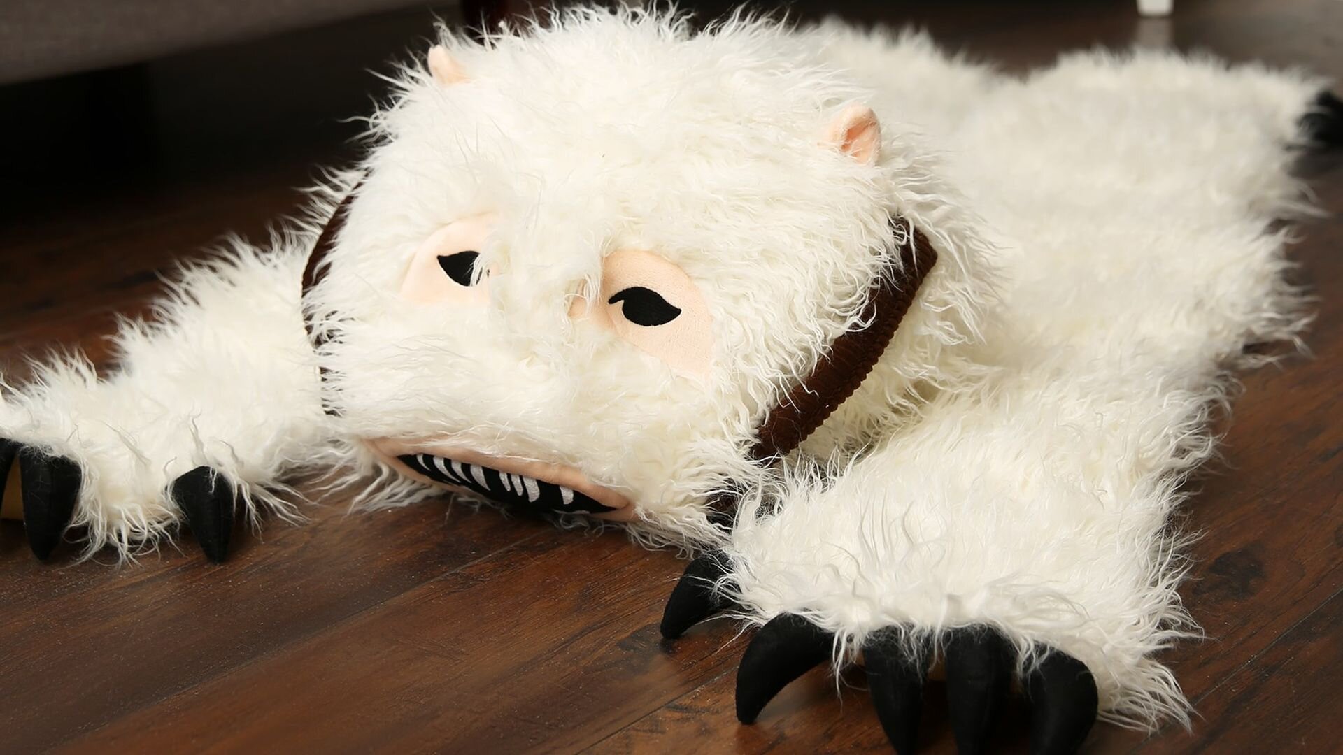 Decorate Your Room with the STAR WARS Wampa Rug