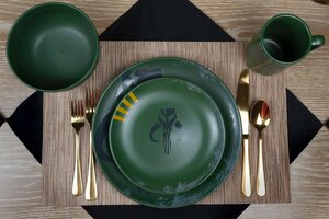 Eat Like a Bounty Hunter with this STAR WARS Dining Set