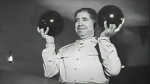 Expert Bowler Amusingly Shows Off Some Cool Trick Shots in This 1948 Short Film