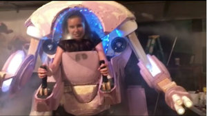 Father Builds A Functional OVERWATCH D.Va Mech For Daughter to Cosplay
