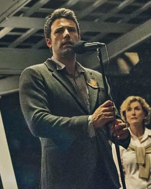 First Look at Ben Affleck in David Fincher's GONE GIRL