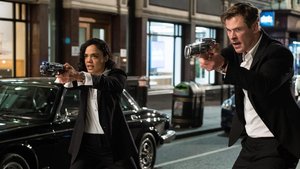 First Official Photo From MEN IN BLACK INTERNATIONAL Features Chris Hemsworth and Tessa Thompson in Action