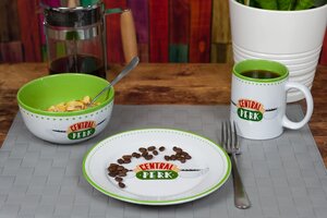 FRIENDS Fans Can Pretend to Eat at Central Perk with This Dinner Set